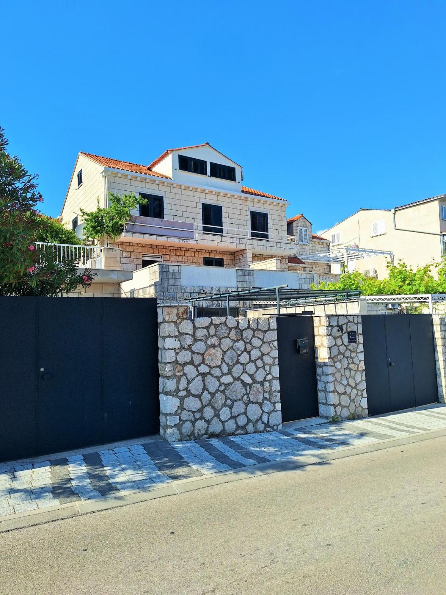 Blue Promenade Apartments Dubrovnik Exterior photo